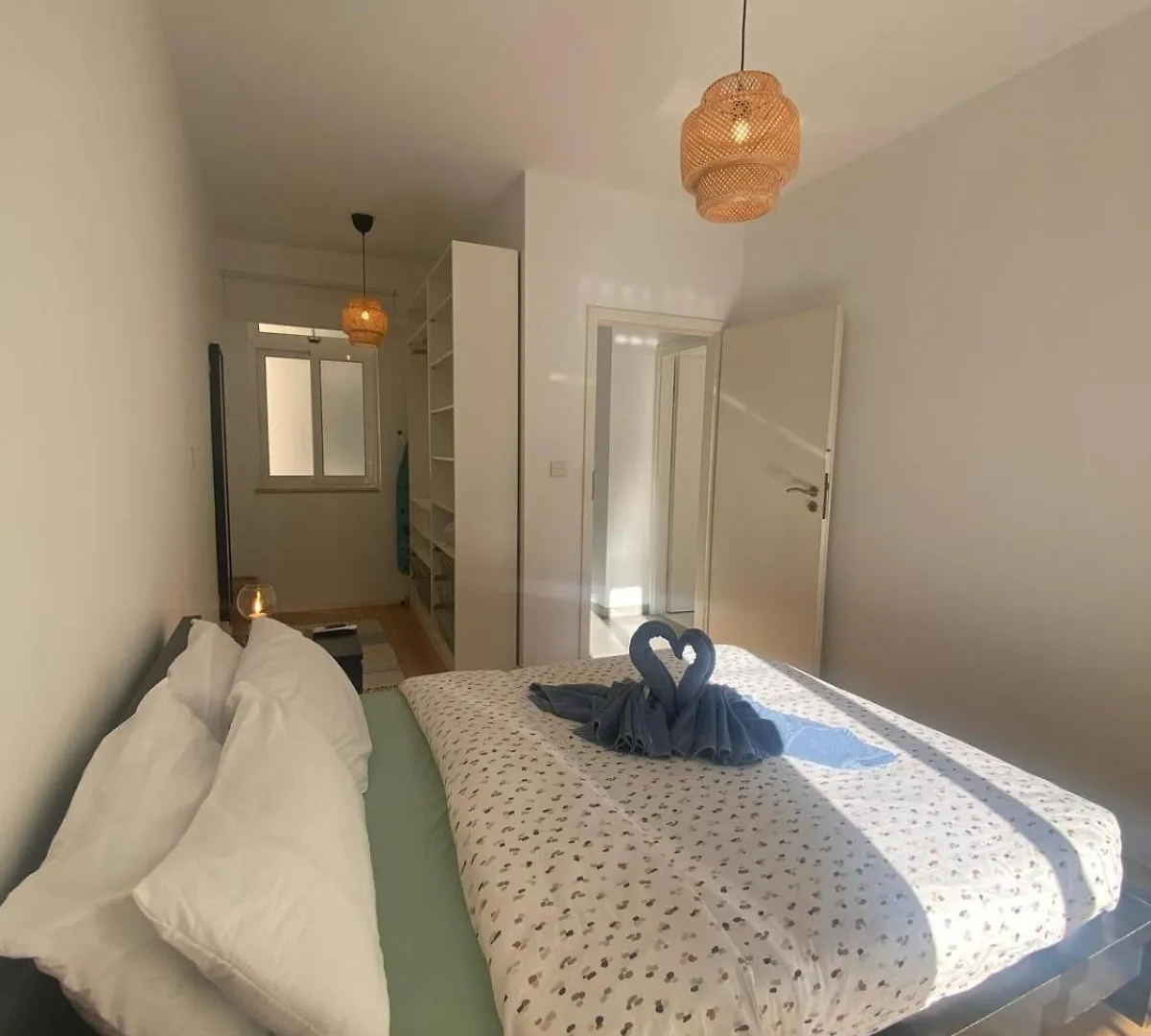 Sliema Apt With Side Seaviews 0*,  Malta